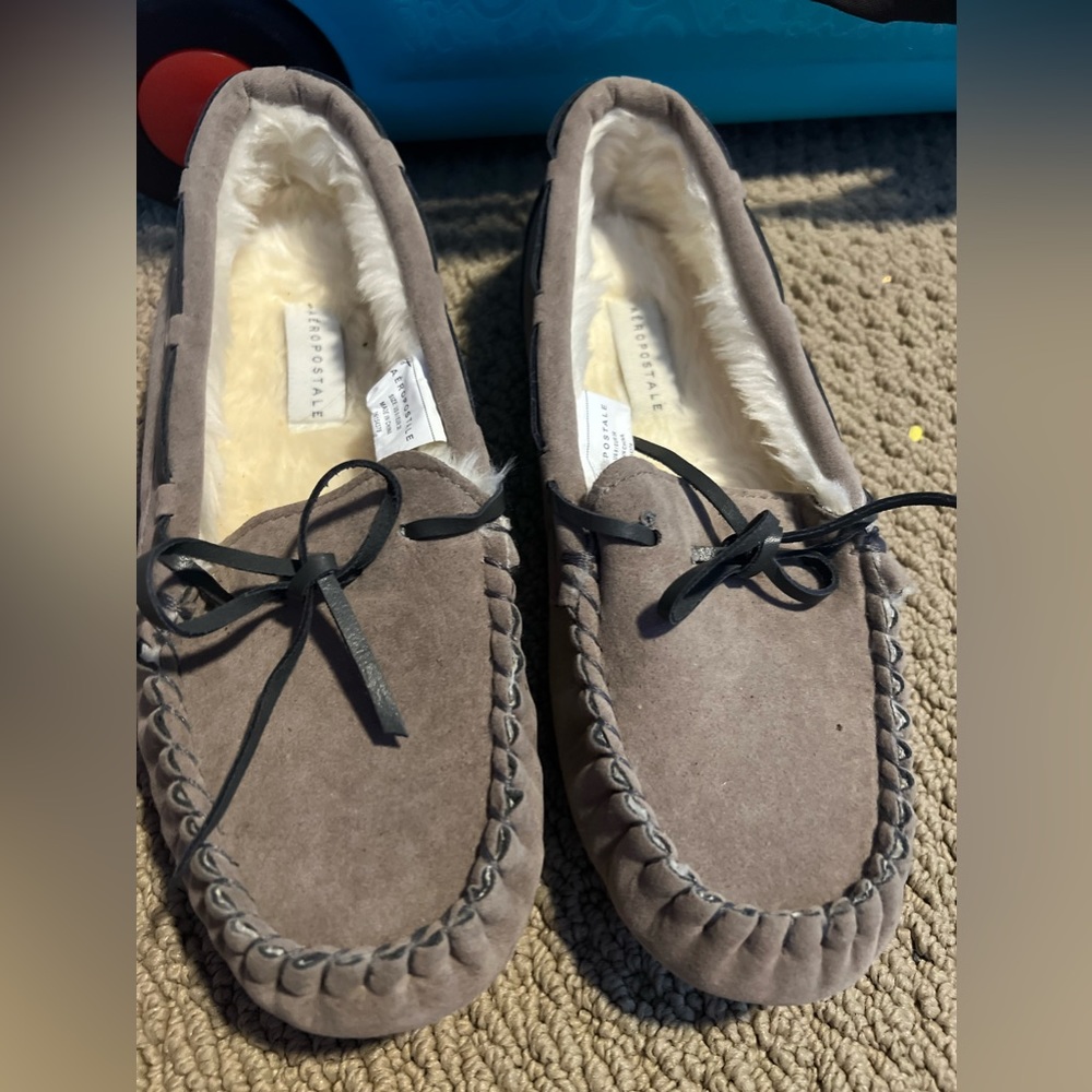 Women’s moccasins slippers